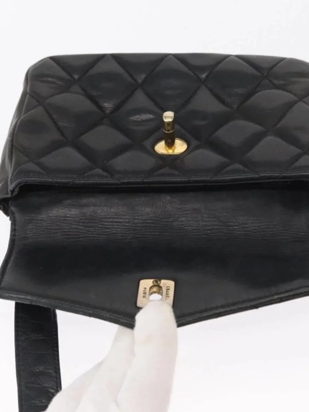 CHANEL Matelasse Waist bag Lamb Skin Black Gold CC Auth am10530